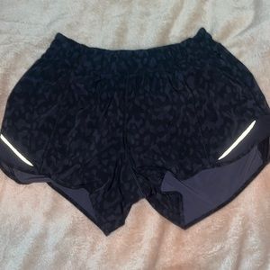 Leopard Lululemon Shorts 8 Tall